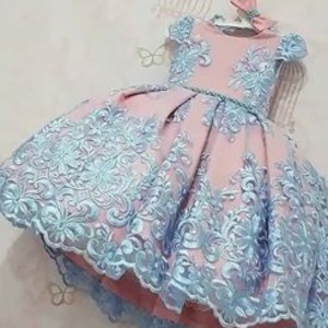 Kids Garments Smocked Children Clothing Flower Girl Luxury girls lace big beauty princess dress baby birthday garment